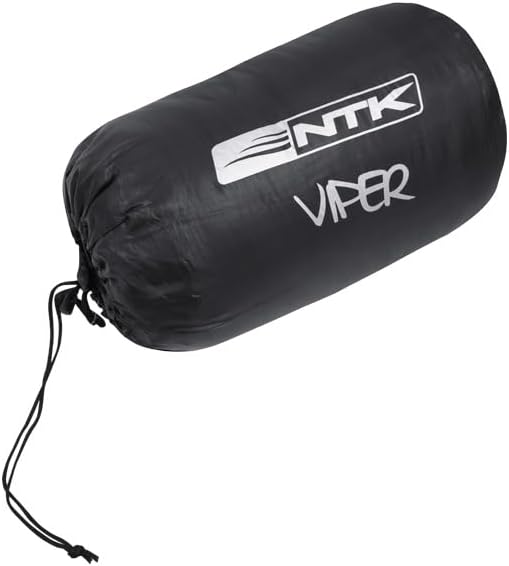 Destaca o desenho ergonômico tipo múmia e como ele envolve o corpo para melhorar retenção de calor.