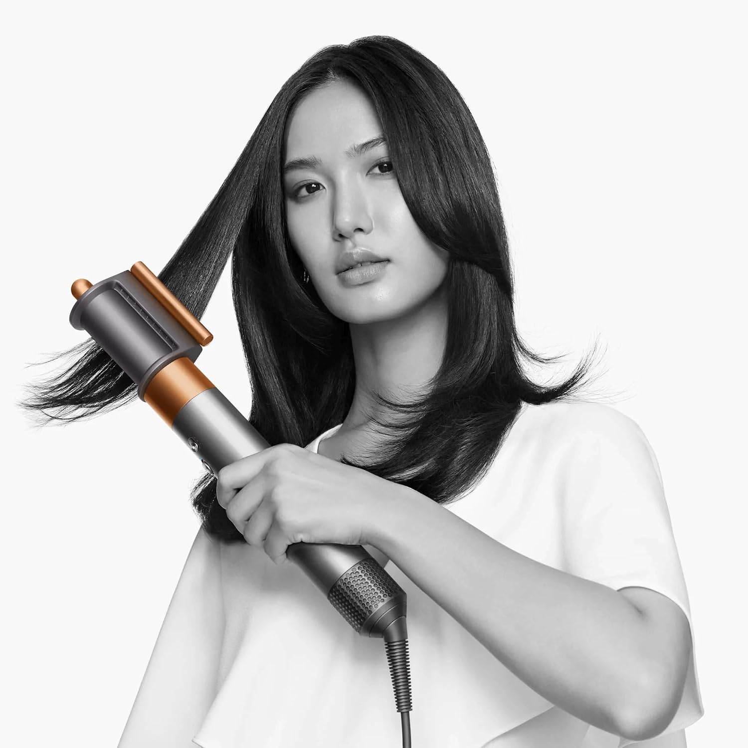 Ajuda a demonstrar o resultado prático no cabelo, como cachos, ondas ou volume.