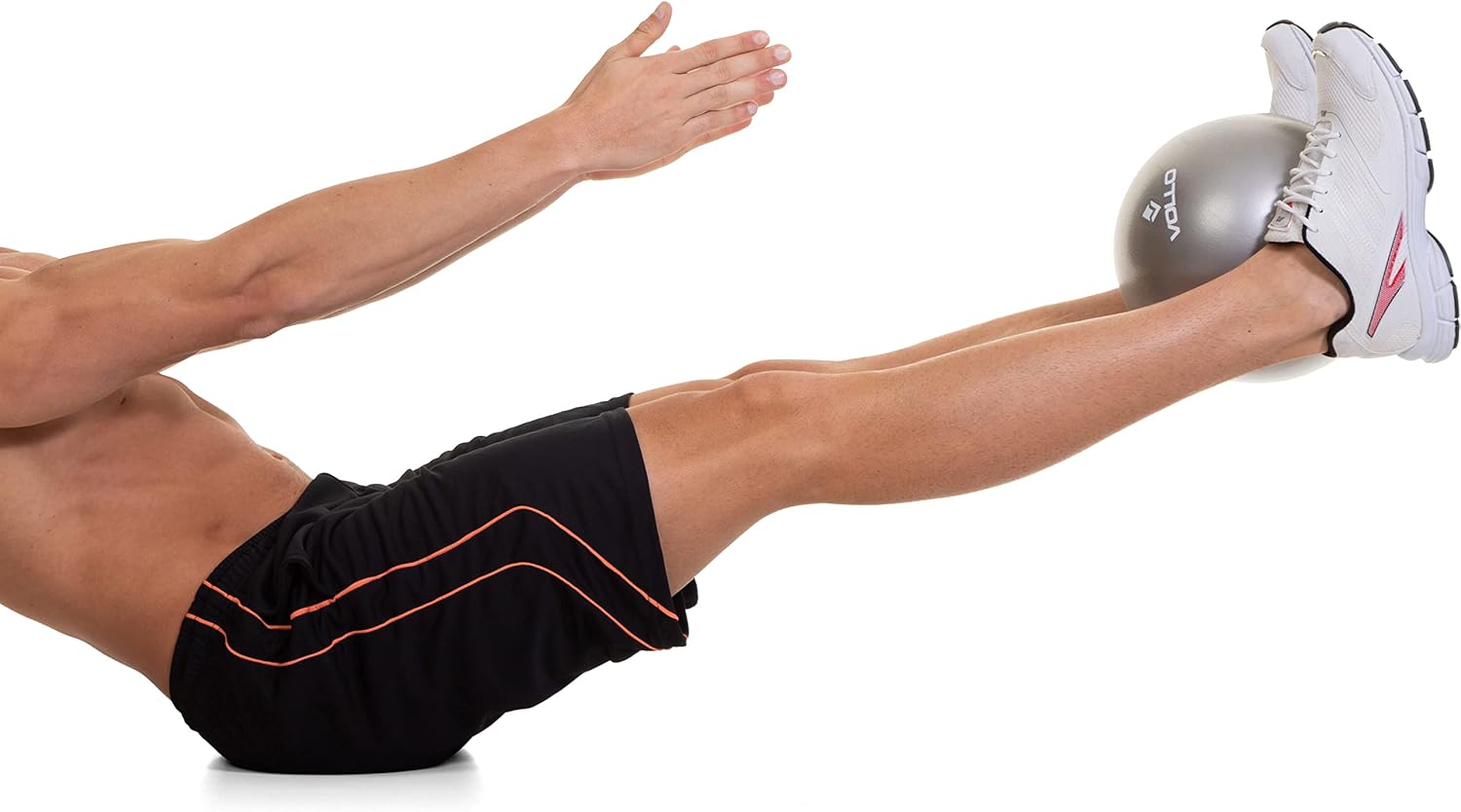 Mostra como a bola entra na rotina de treino, reforçando sua utilidade para exercícios leves, pilates ou mobilidade.